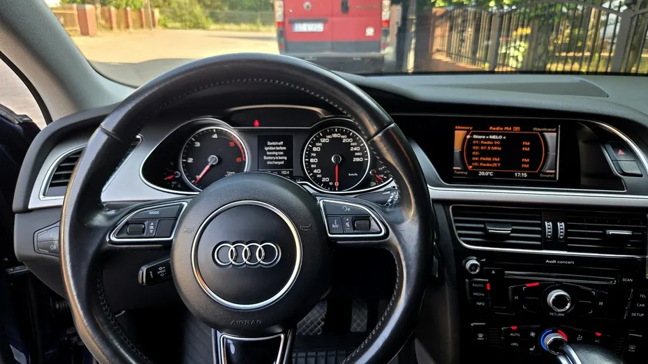 AUDI A4 -