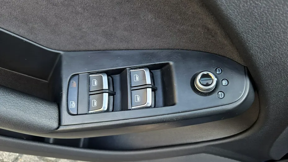 AUDI A4 -