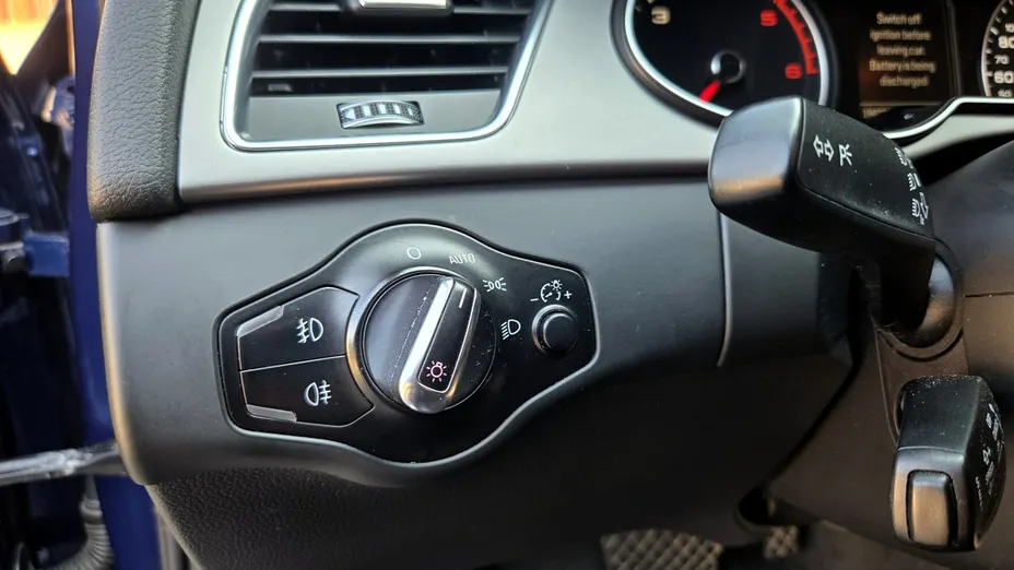 AUDI A4 -