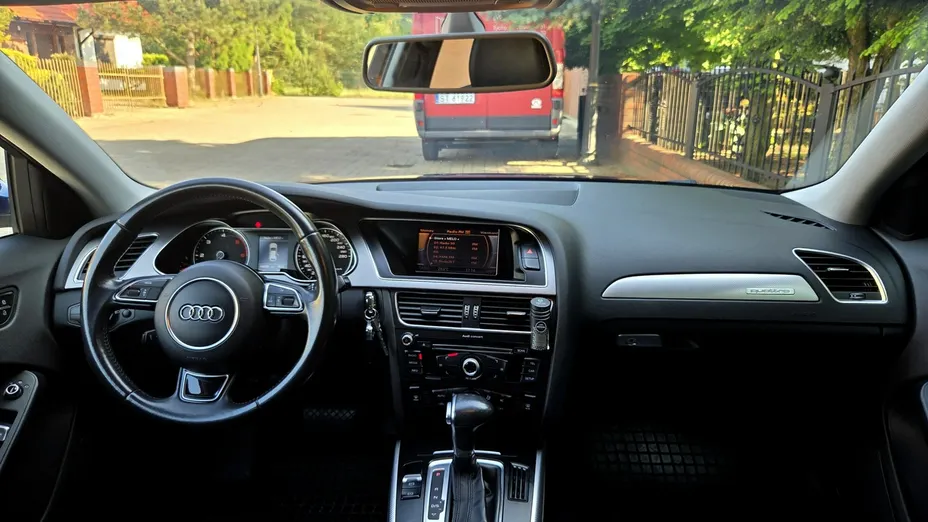 AUDI A4 -