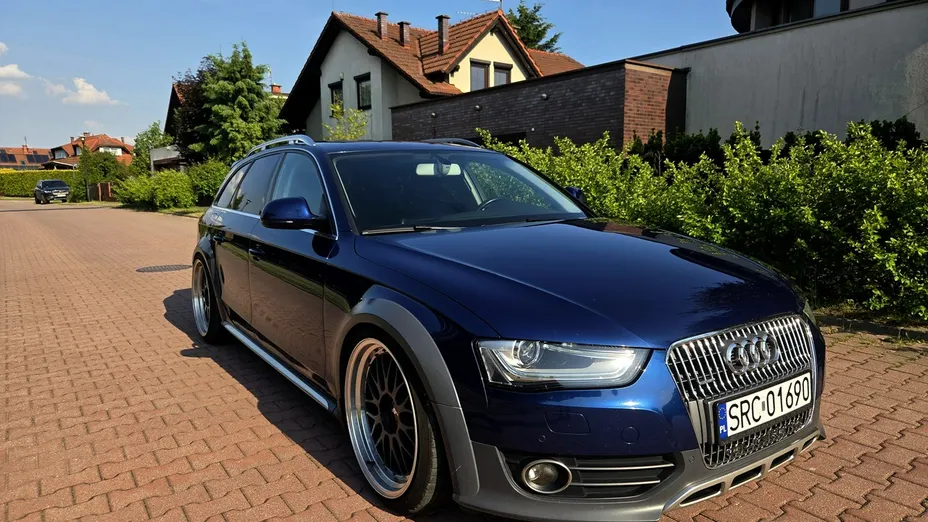 AUDI A4 -