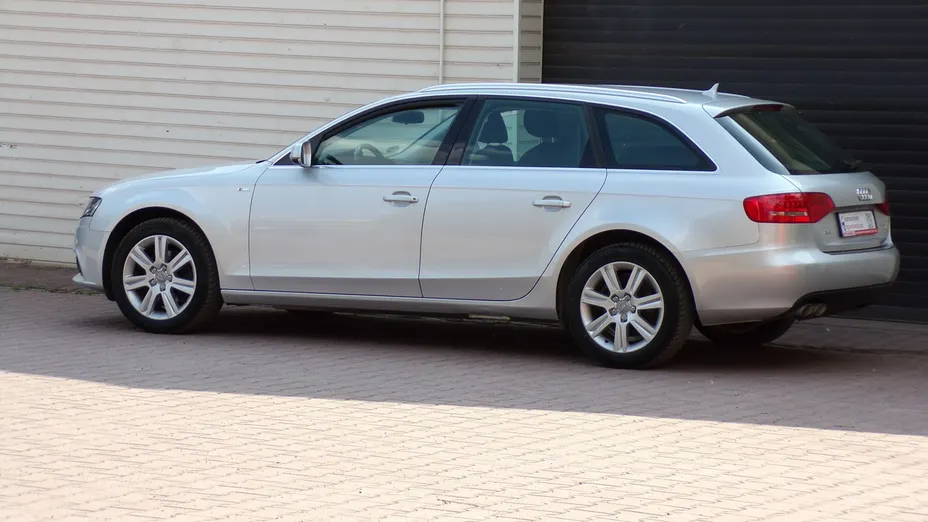 AUDI A4 Avant -