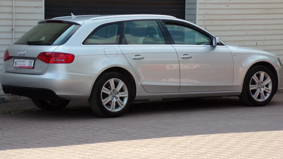 AUDI A4 Avant -
