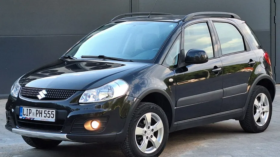 SUZUKI SX4 -