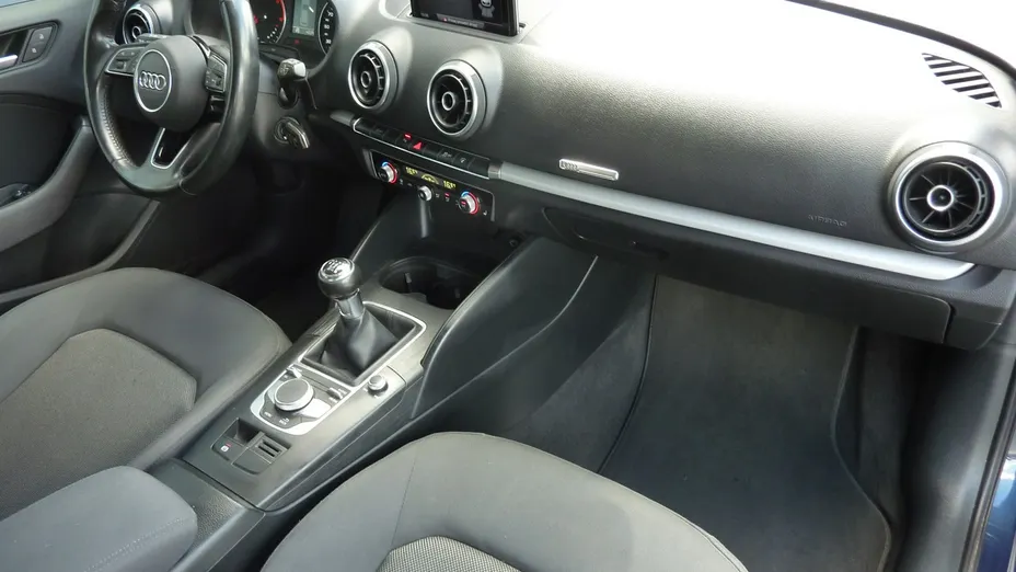 AUDI A3 Sportback -