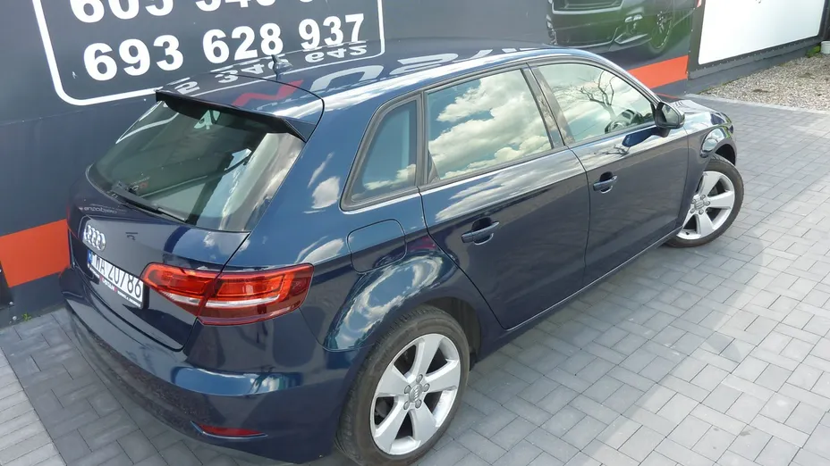 AUDI A3 Sportback -