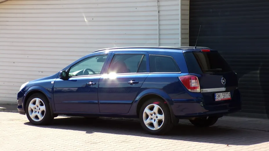 OPEL Astra -