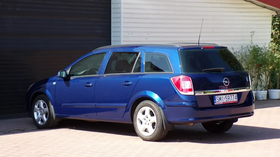 OPEL Astra -