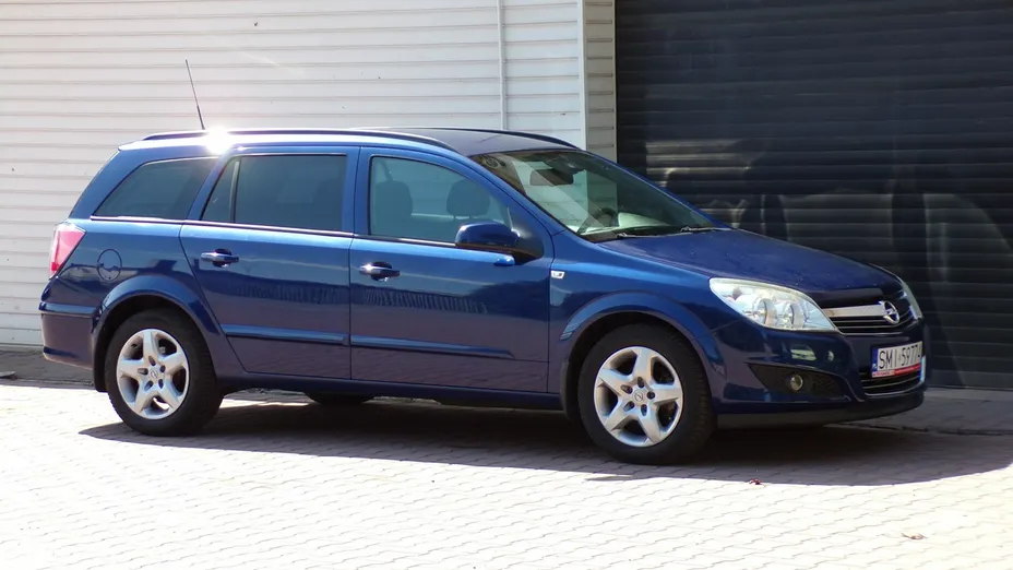 OPEL Astra -