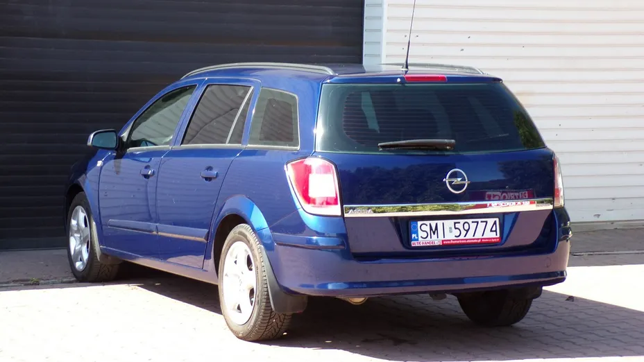 OPEL Astra -