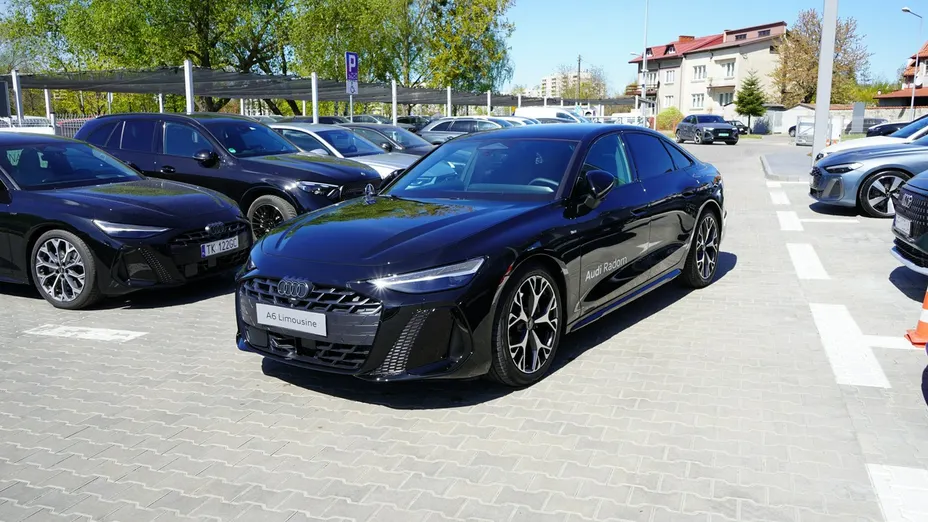 AUDI A6 -