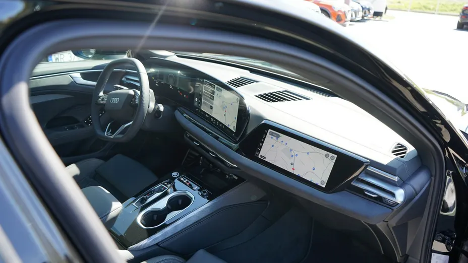 AUDI A6 -