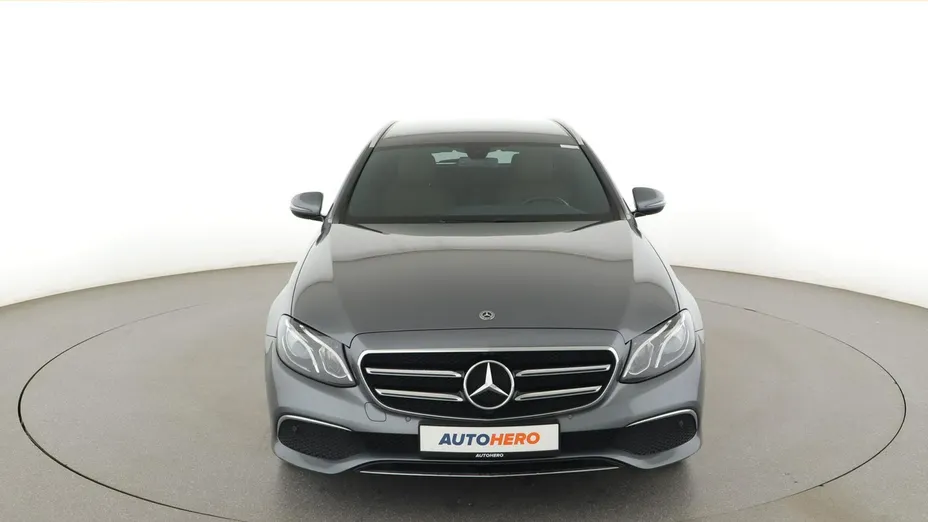 MERCEDES-BENZ E Klasa -