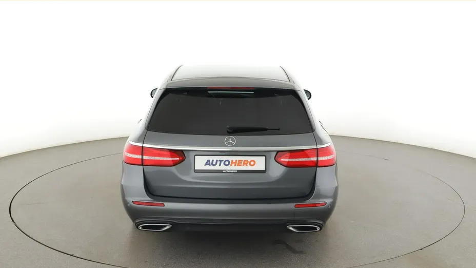 MERCEDES-BENZ E Klasa -
