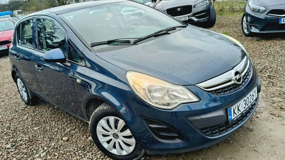 OPEL Corsa -
