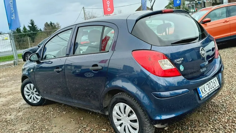 OPEL Corsa -