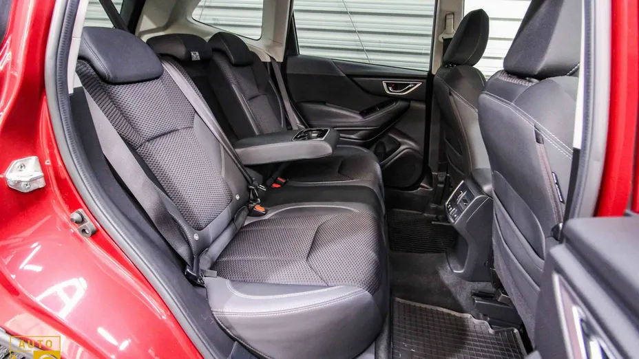 SUBARU Forester -