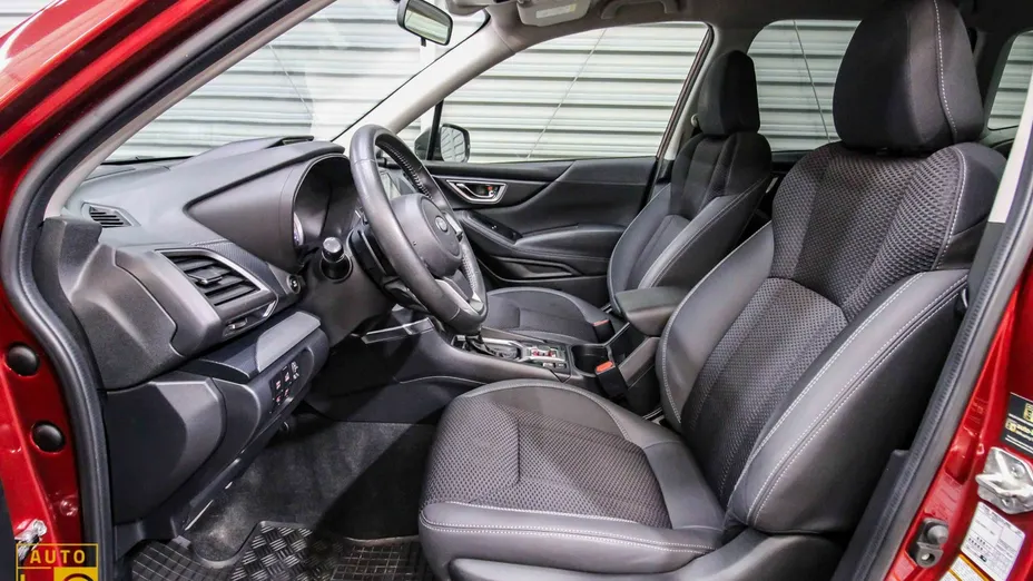 SUBARU Forester -