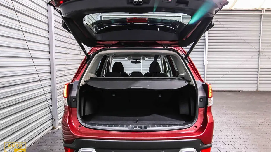 SUBARU Forester -