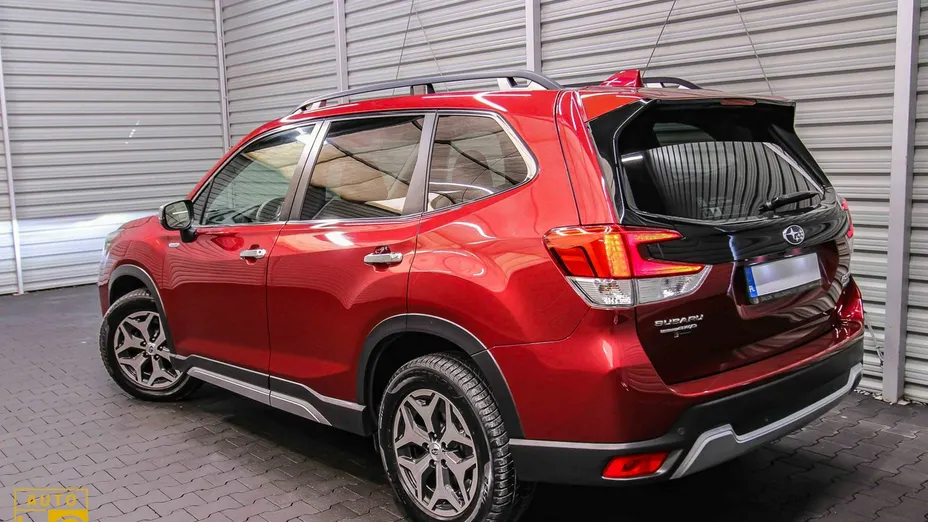 SUBARU Forester -