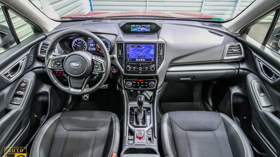 SUBARU Forester -