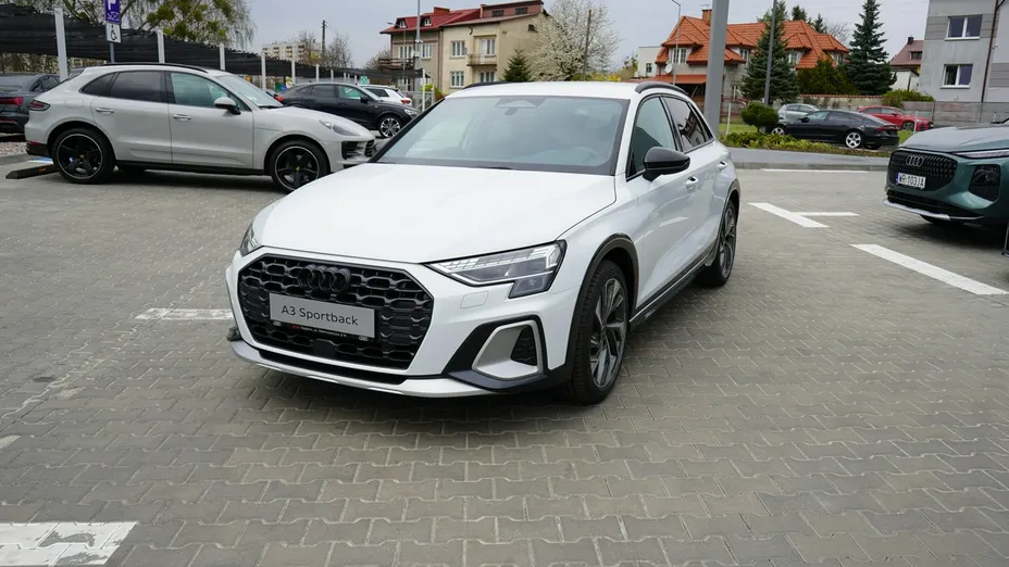 AUDI A3 Allstreet -