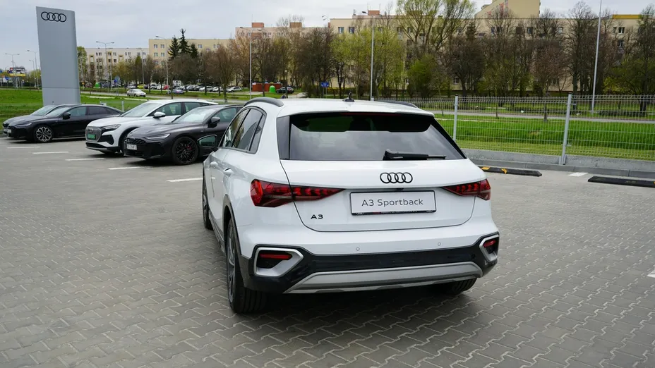 AUDI A3 Allstreet -