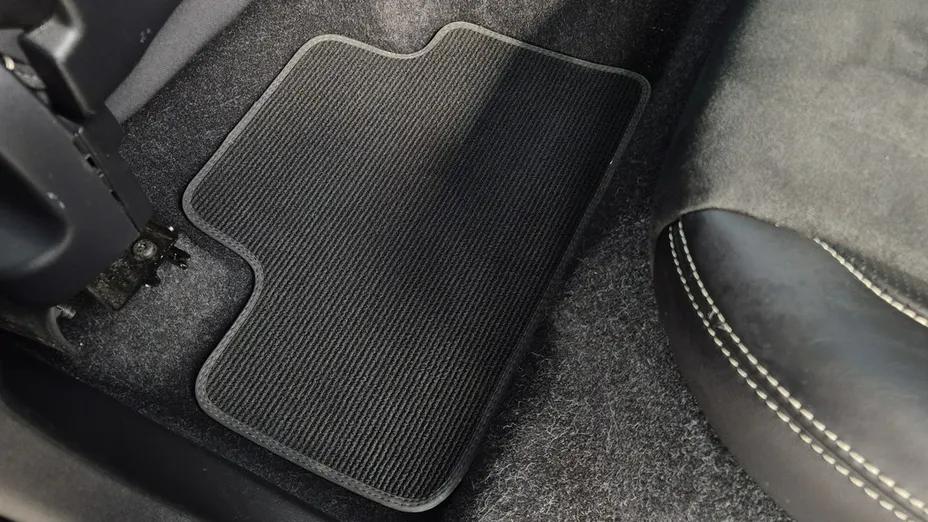 VOLVO XC40 -