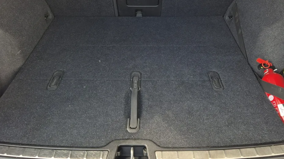 VOLVO XC40 -