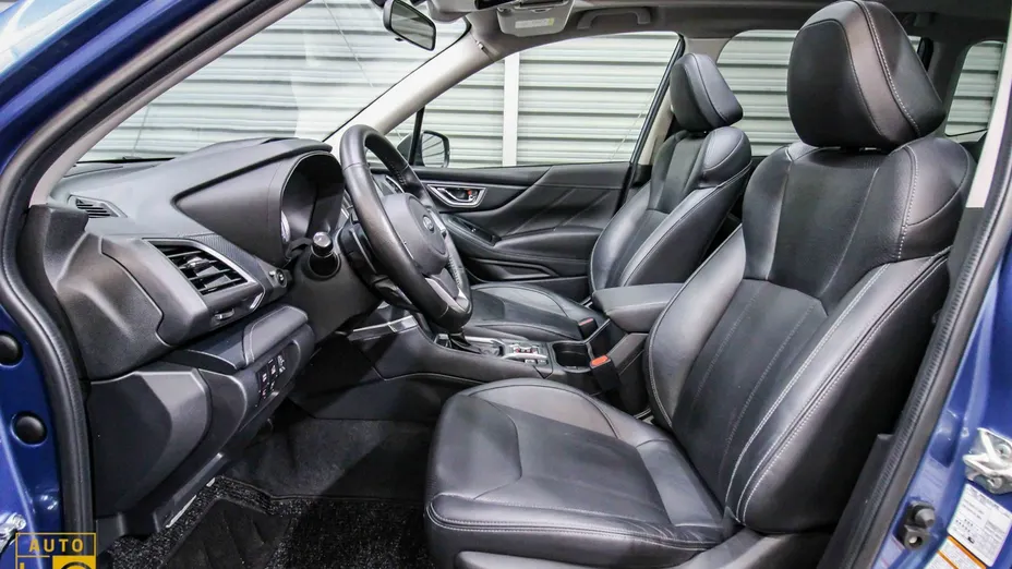 SUBARU Forester -