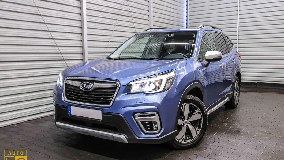 SUBARU Forester -