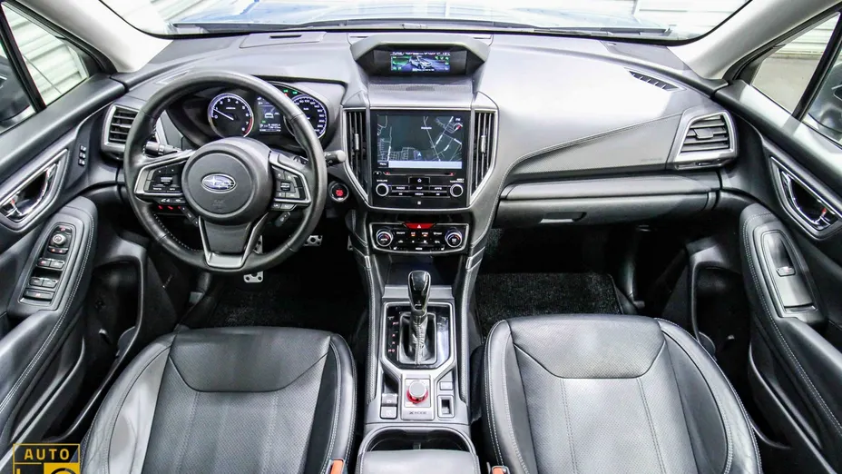 SUBARU Forester -