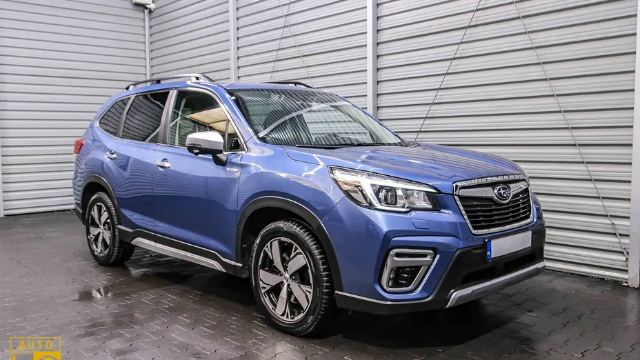 SUBARU Forester -