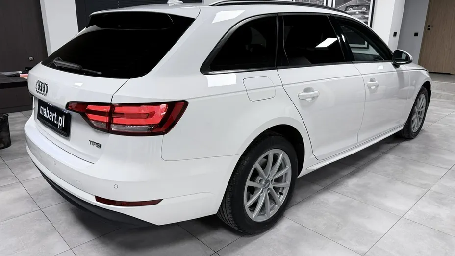 AUDI A4 -
