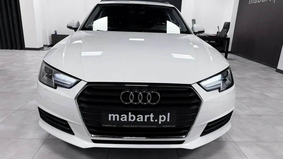 AUDI A4 -