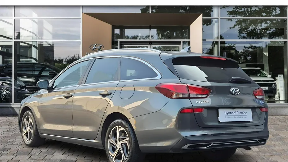 HYUNDAI i30 -