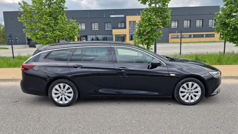 OPEL Insignia -