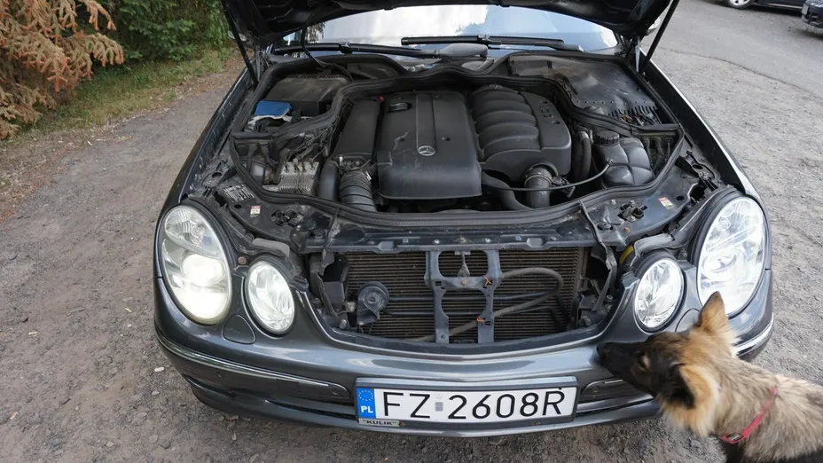 MERCEDES-BENZ E Klasa -