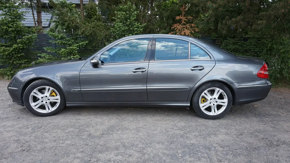 MERCEDES-BENZ E Klasa -