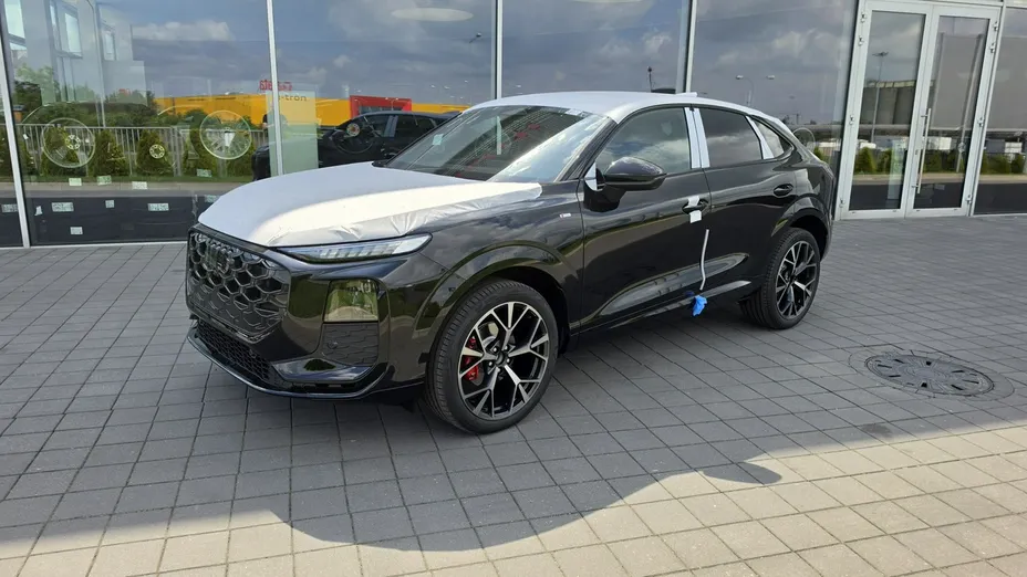 AUDI Q3 Sportback -