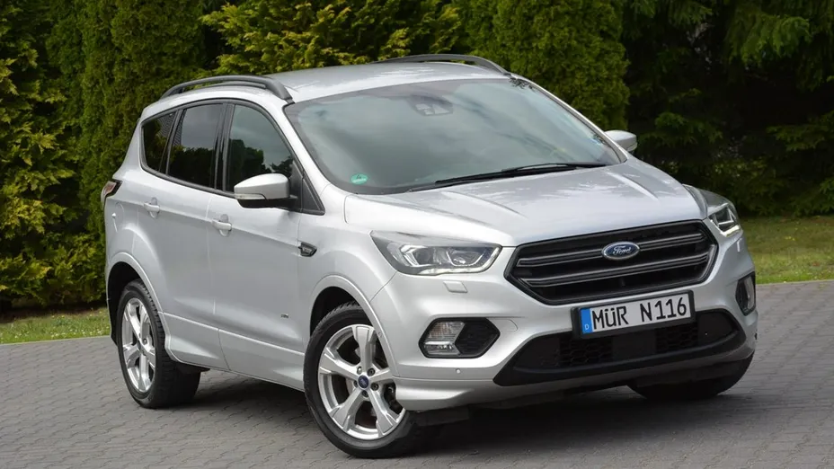 FORD Kuga -