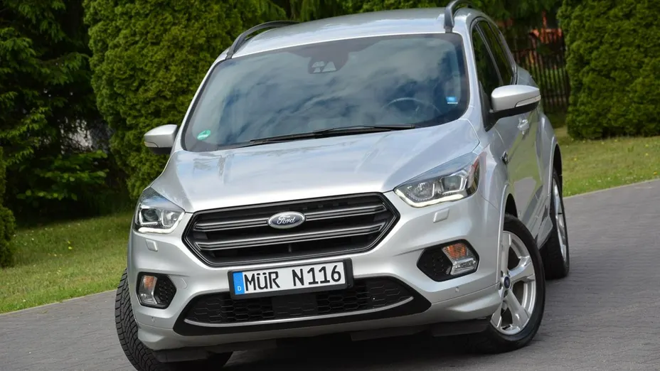 FORD Kuga -