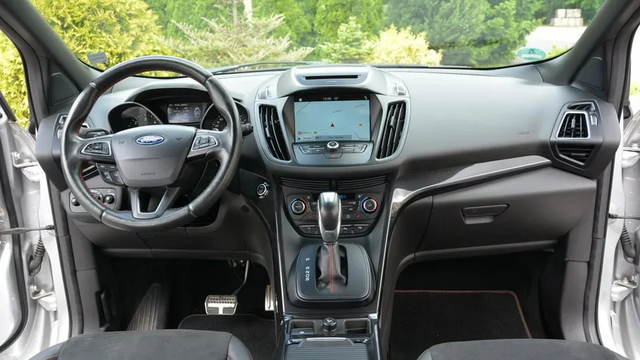 FORD Kuga -