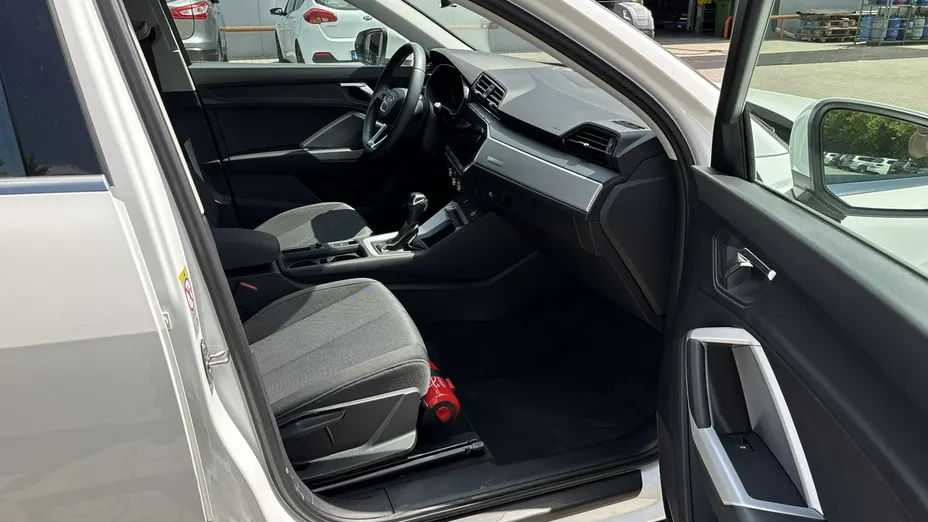 AUDI Q3 -