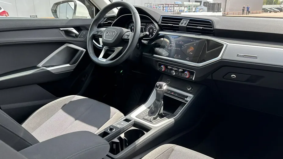 AUDI Q3 -
