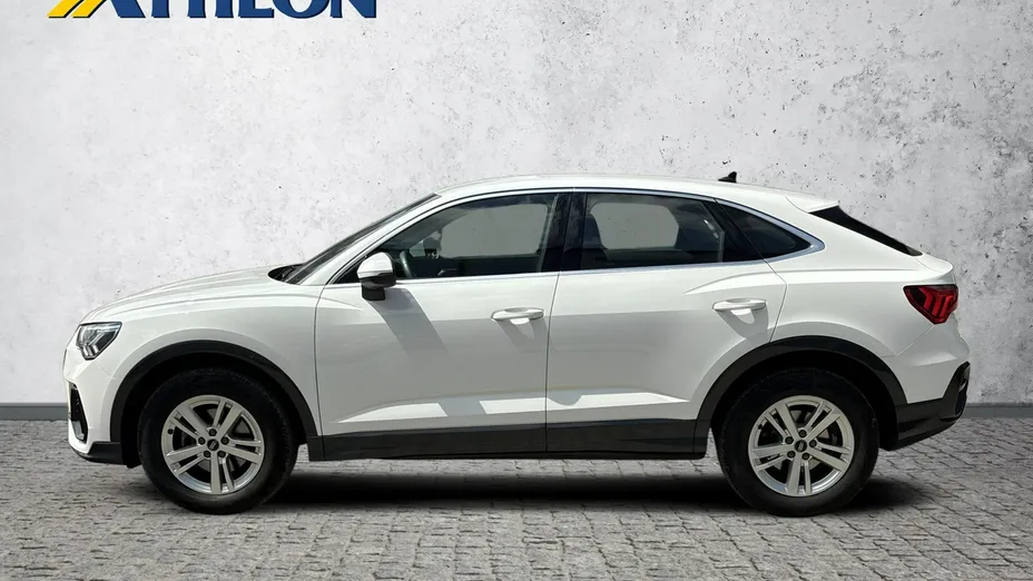 AUDI Q3 -