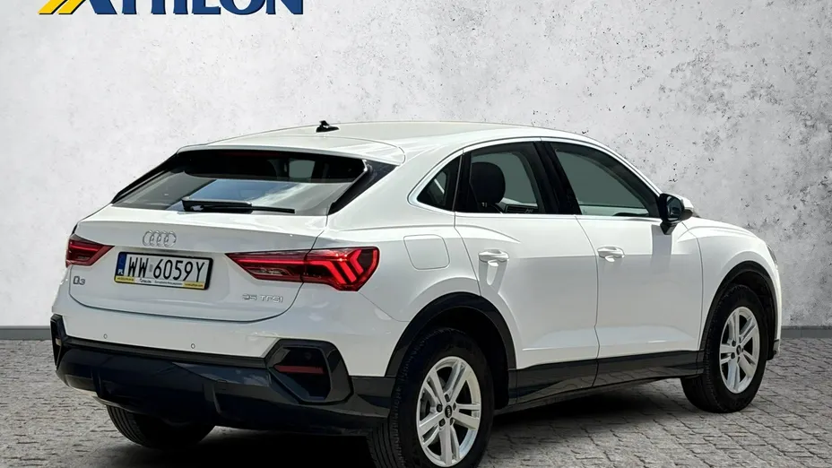 AUDI Q3 -