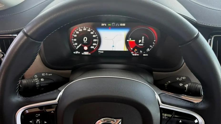 VOLVO V90 -