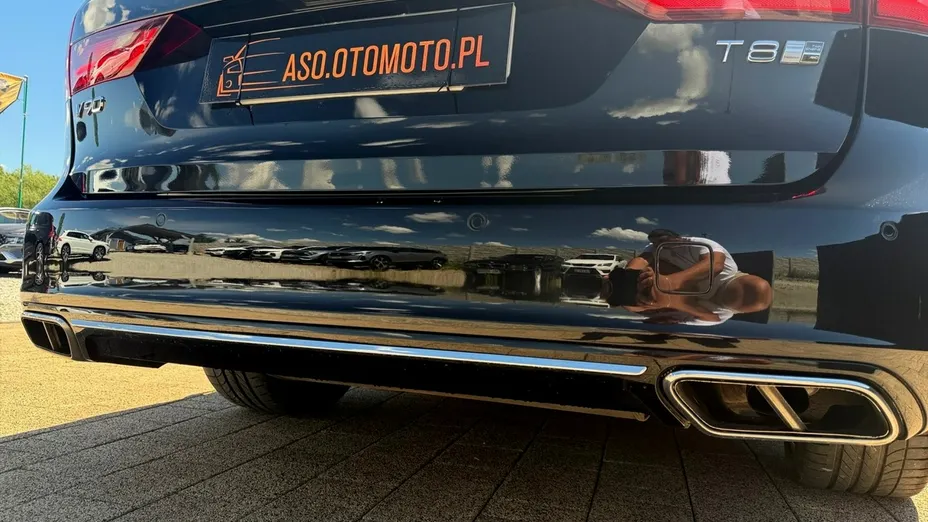 VOLVO V90 -