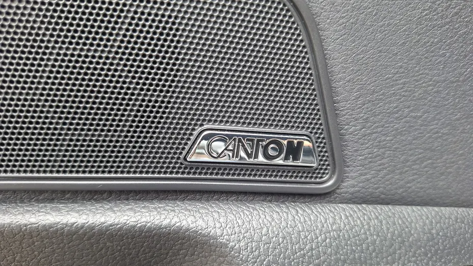 SKODA Superb -